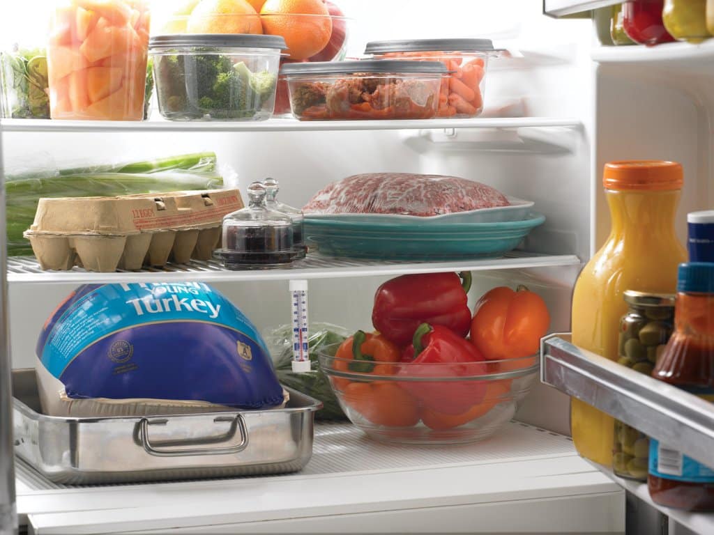 Как вымыть холодильник