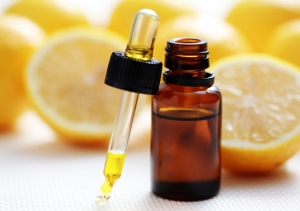 Эфирное масло лимона для волос: как применять в чистом виде?