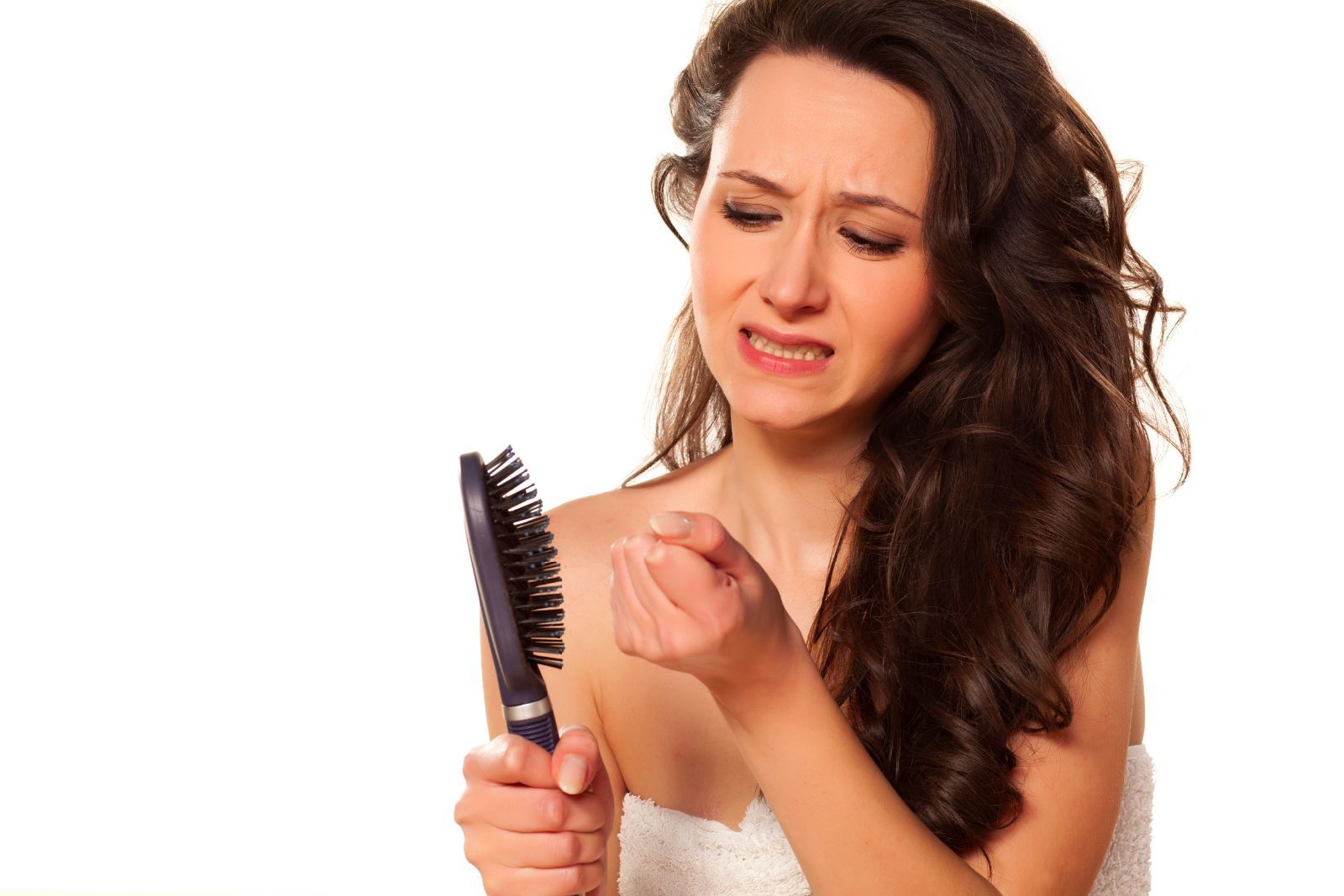 Что сделать, чтобы волосы не выпадали в домашних условиях