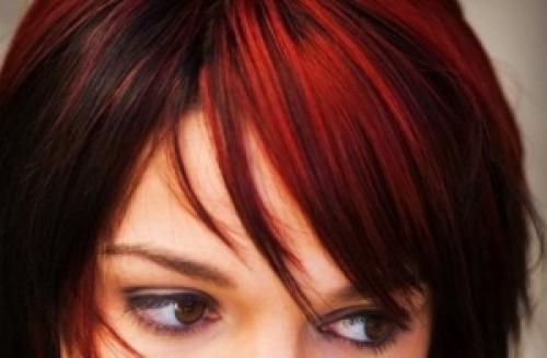 Нужно ли смывать краску для волос шампунем. Как сохранить цвет окрашенных волос надолго – советы