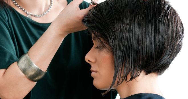 Стрижка боб на средние волосы – 50 фото-примеров любимого тренда