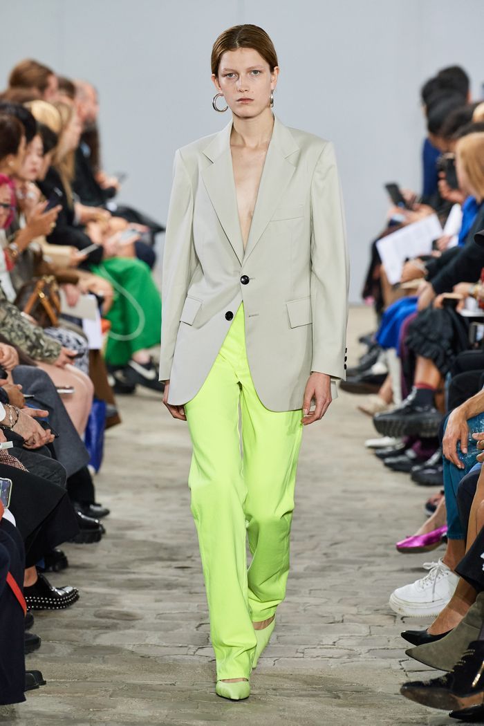 Модные цвета женских брюк 2020 года. Коллекция Kwaidan Editions