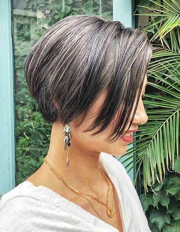 50 New Short Bob Cuts and Pixie Haircuts for 2020