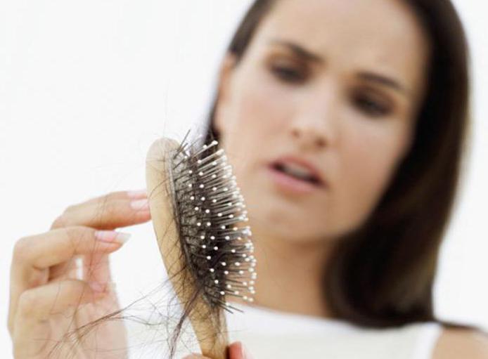 отчего выпадают волосы у женщин чем лечить 
